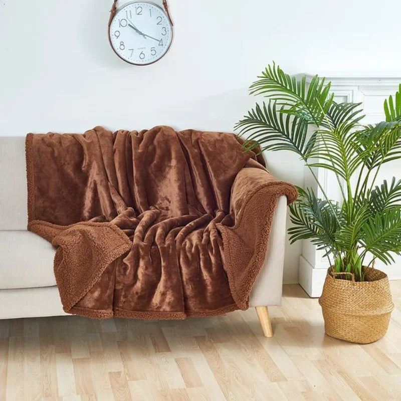 Luxury Shaggy Blanket - Warm, Cozy &amp; Waterproof (King Size)